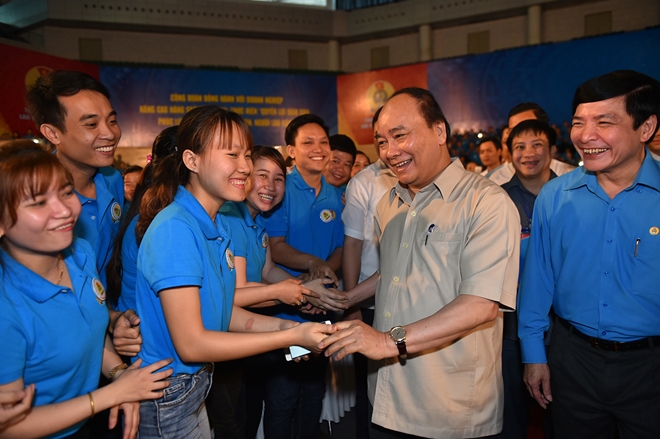 Để Chính phủ gần dân hơn