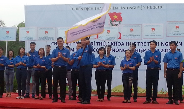 Ra quân chương trình “Trí thức khoa học trẻ tình nguyện  tham gia tái cơ cấu ngành nông nghiệp” năm 2018